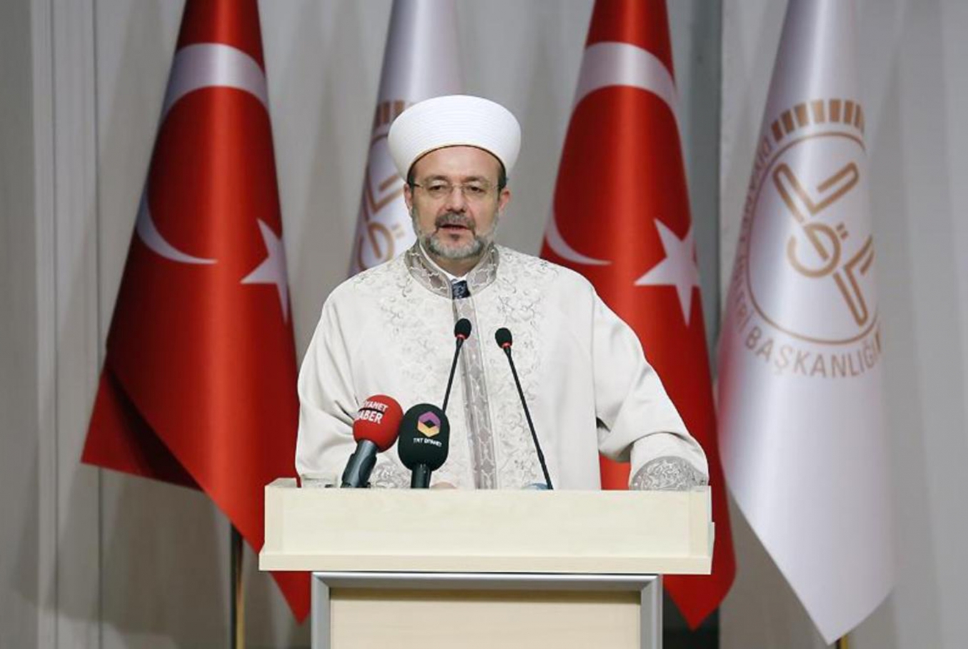 Din İşleri Yüksek Kurulu yeni kadrosuyla göreve başladı Din İşleri Yüksek Kurulu yeni kadrosuyla göreve başladı